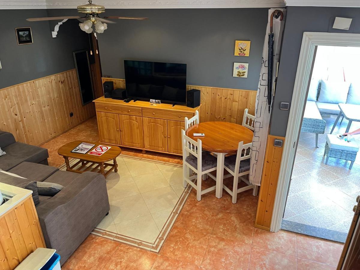 Casa vacanze Urb, Beautiful 4 Bedroom House, Alicante, San Fulgencio, Spain